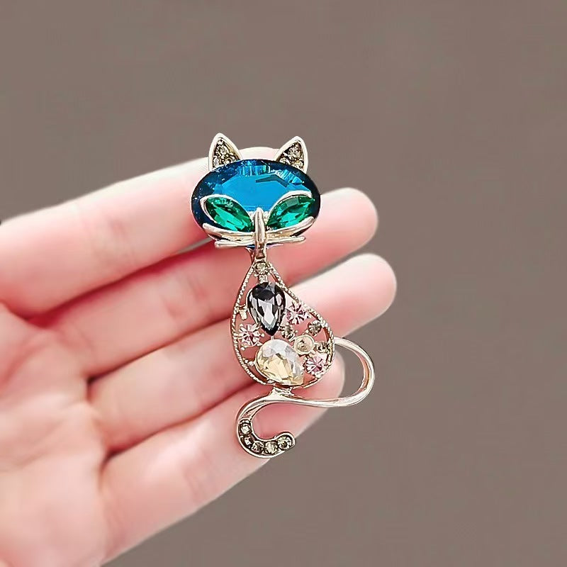 High-end Diamond-inlaid Metal Alloy Brooch